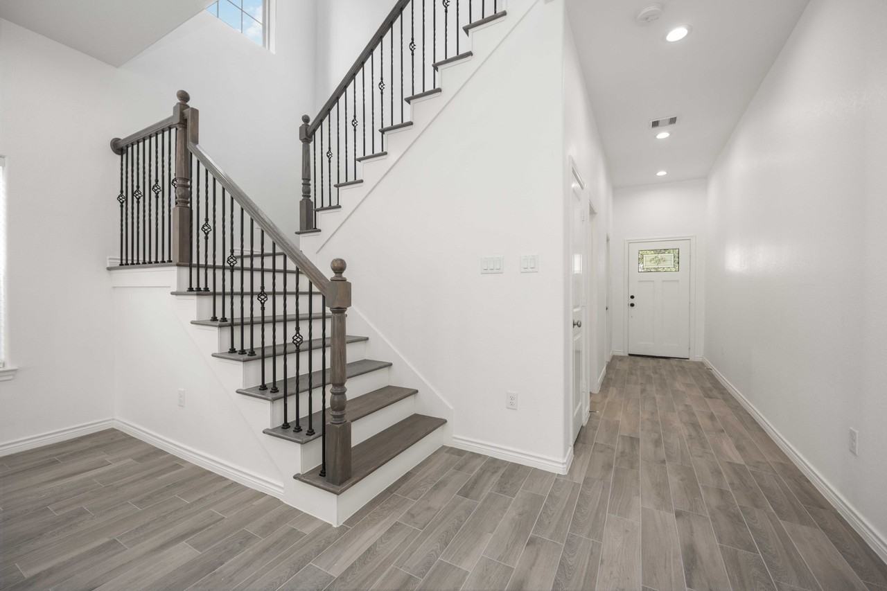 4406 Sterling St #A - Photo 3 of 14