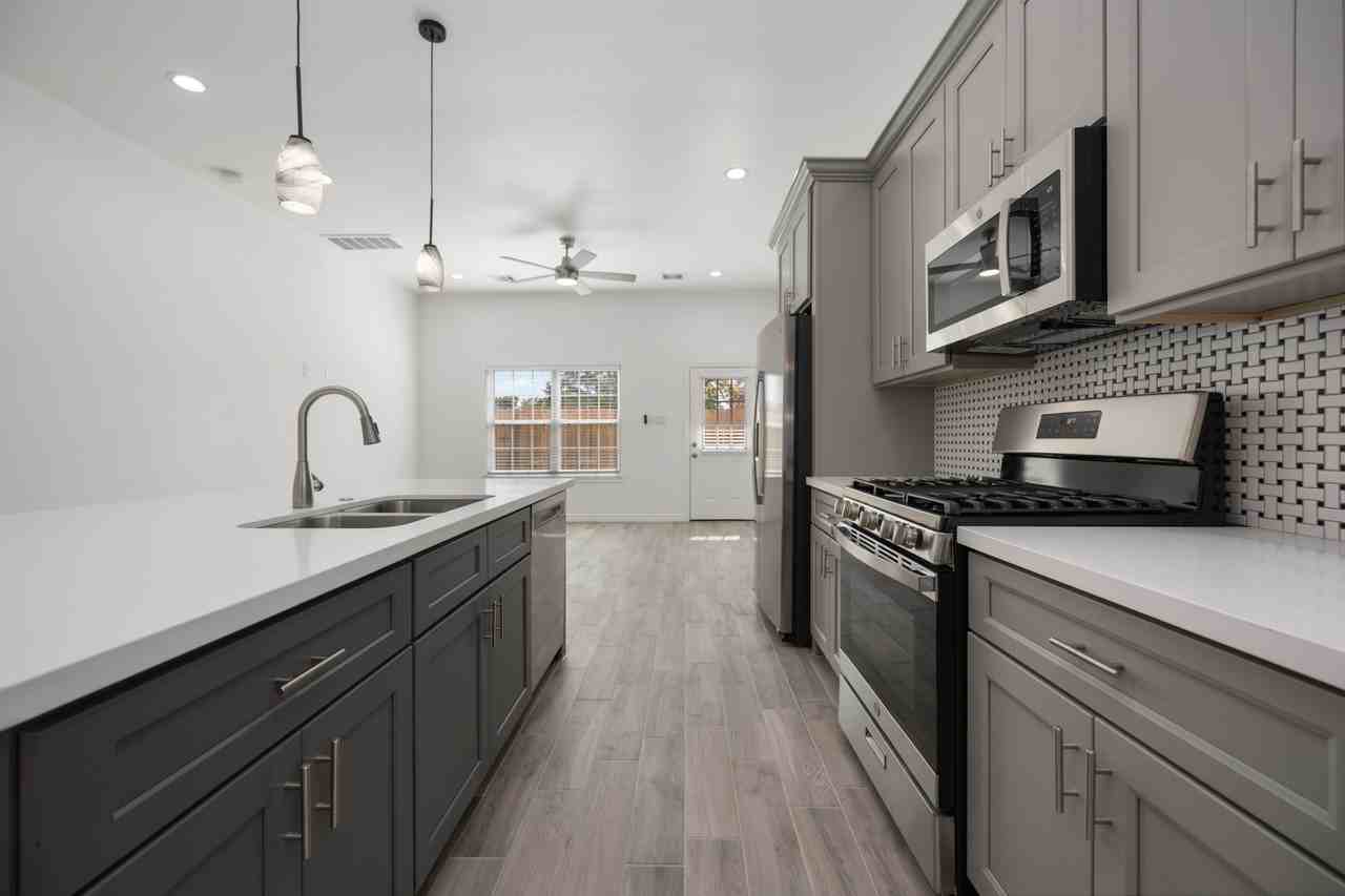 4406 Sterling St #A - Photo 5 of 14