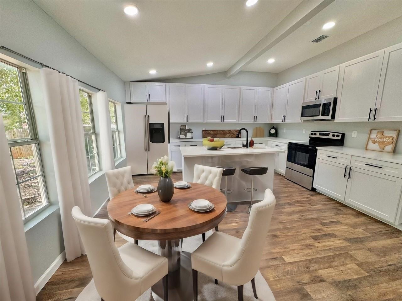 508 E Franklin St - Photo 6 of 20