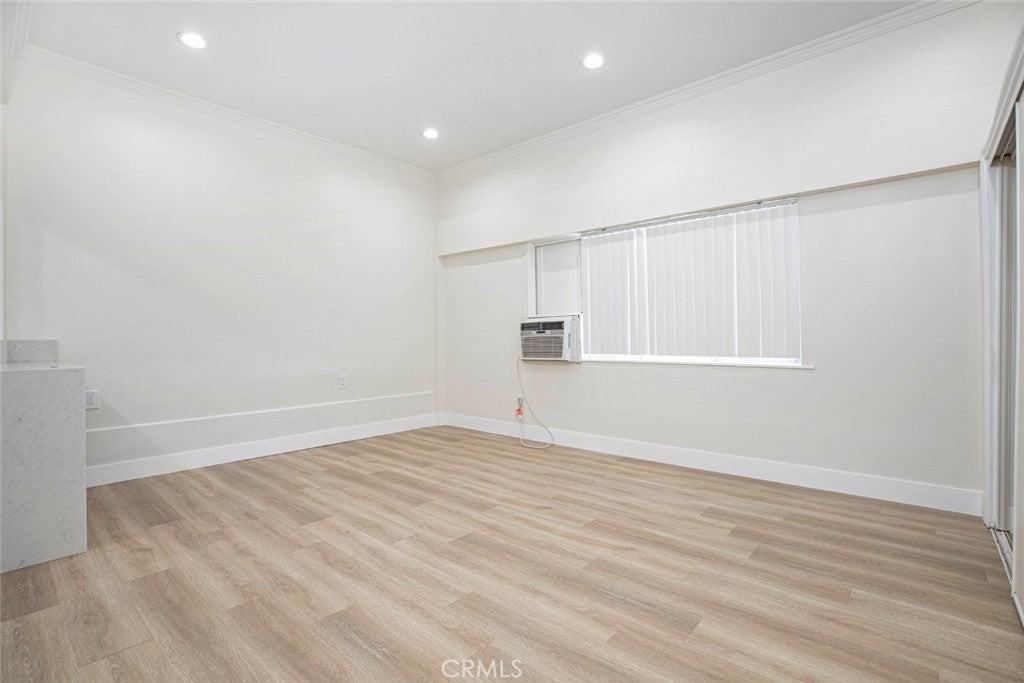 14319 Tiara St - Photo 3 of 14