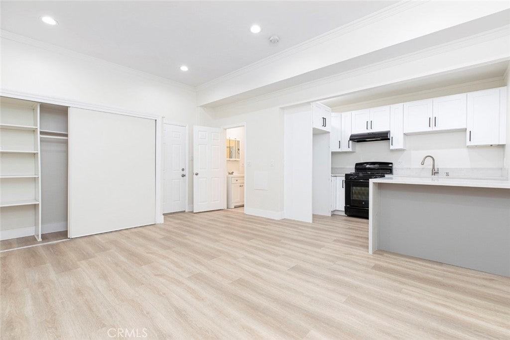 14319 Tiara St - Photo 5 of 14