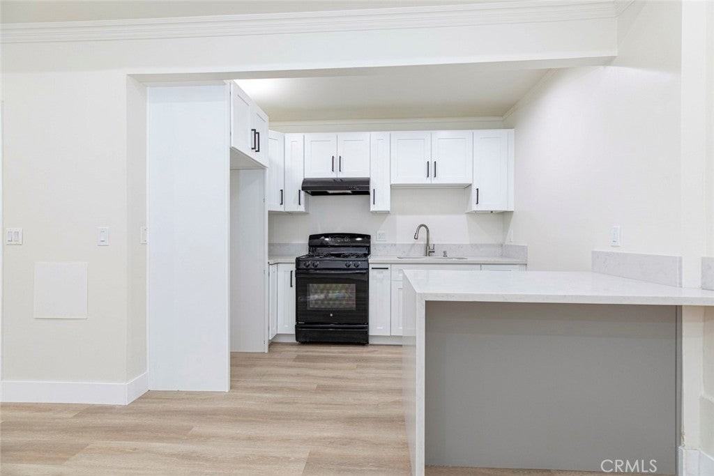 14319 Tiara St - Photo 7 of 14