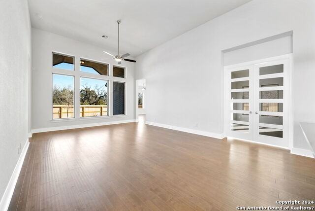 12515 Silver Gate - Photo 3 of 24