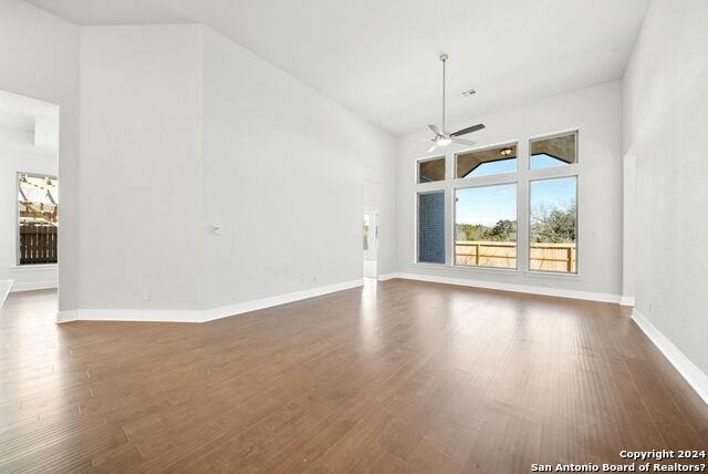 12515 Silver Gate - Photo 5 of 24