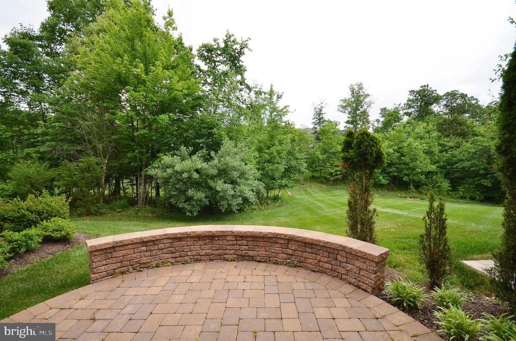 43291 Mitcham Sq - Photo 2 of 35