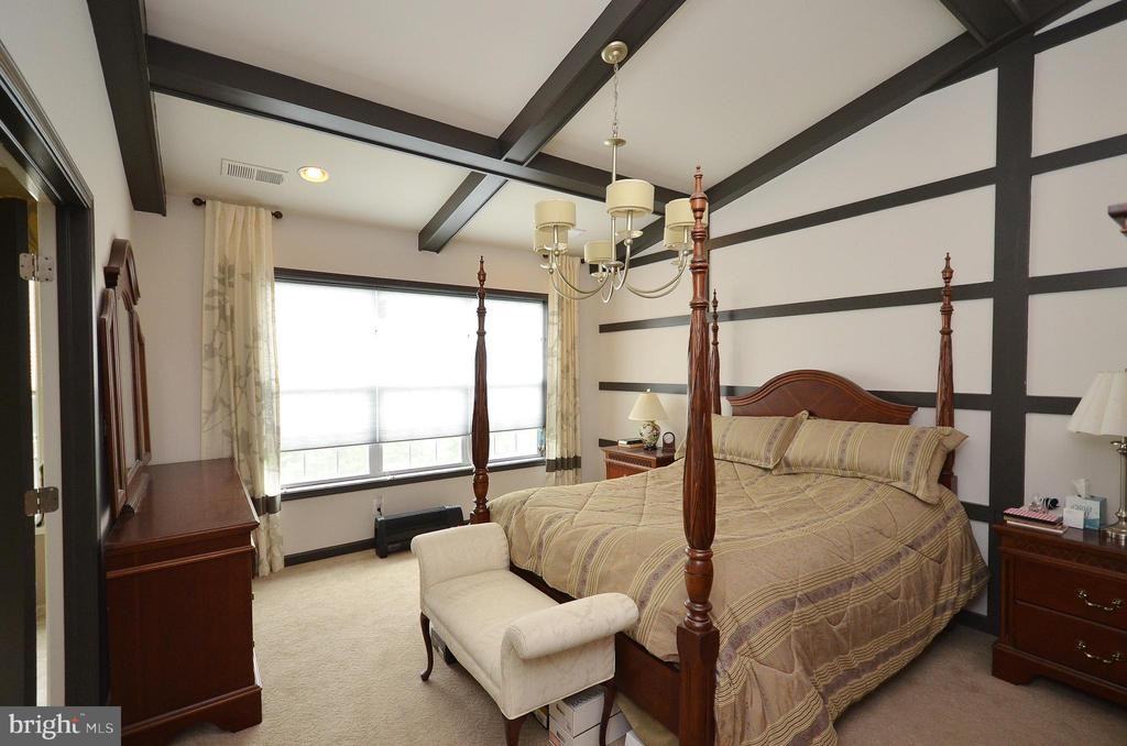 43291 Mitcham Sq - Photo 7 of 35