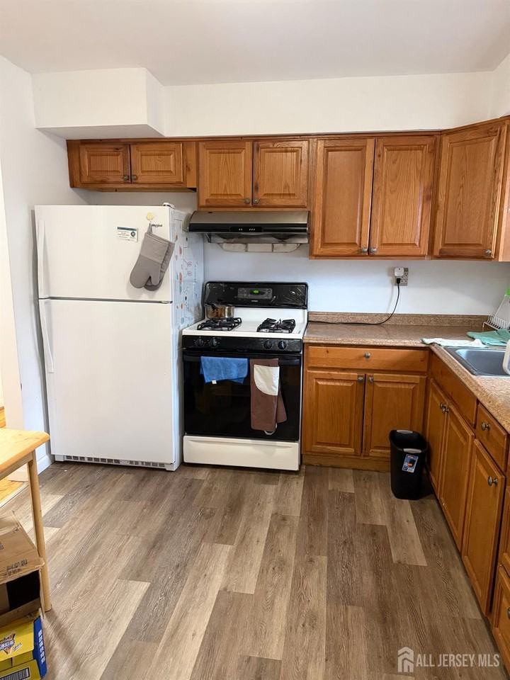 34 Nelson Ave - Photo 5 of 12