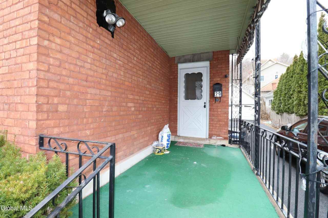 29 Stewart St - Photo 2 of 19