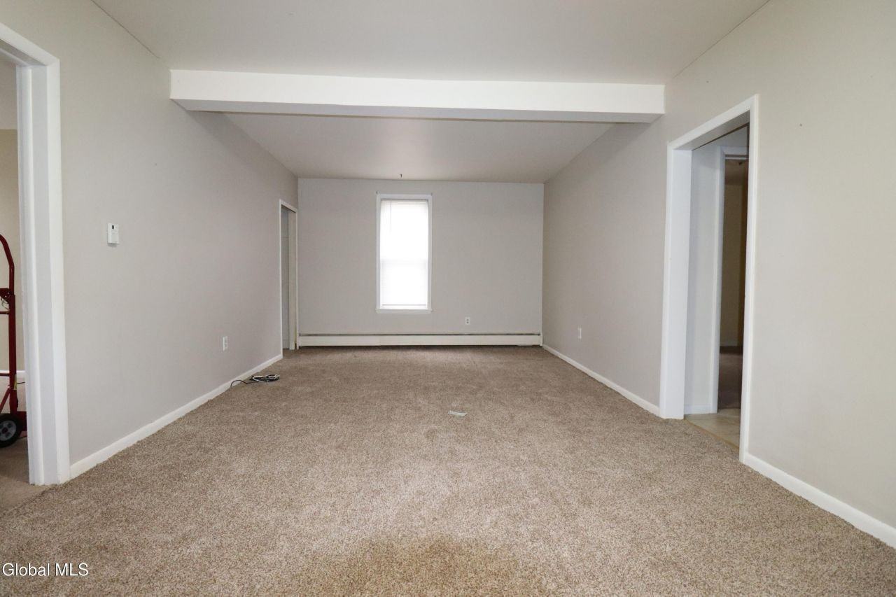 29 Stewart St - Photo 4 of 19