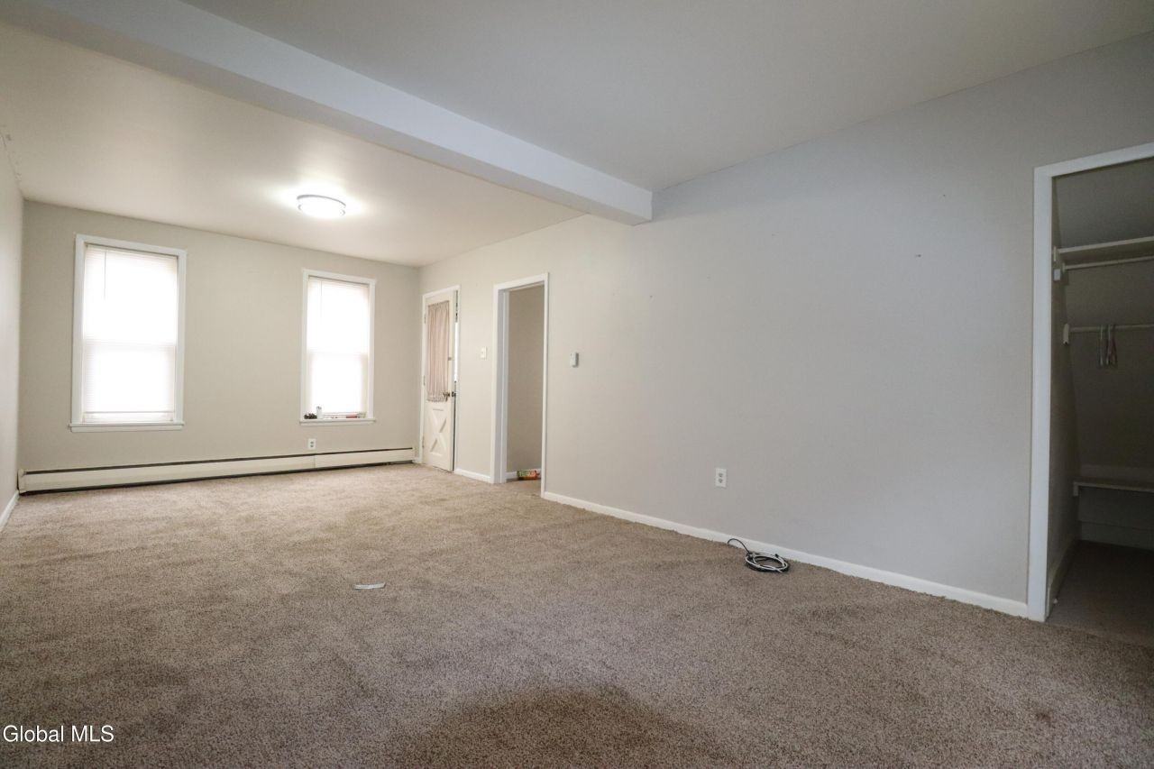 29 Stewart St - Photo 5 of 19