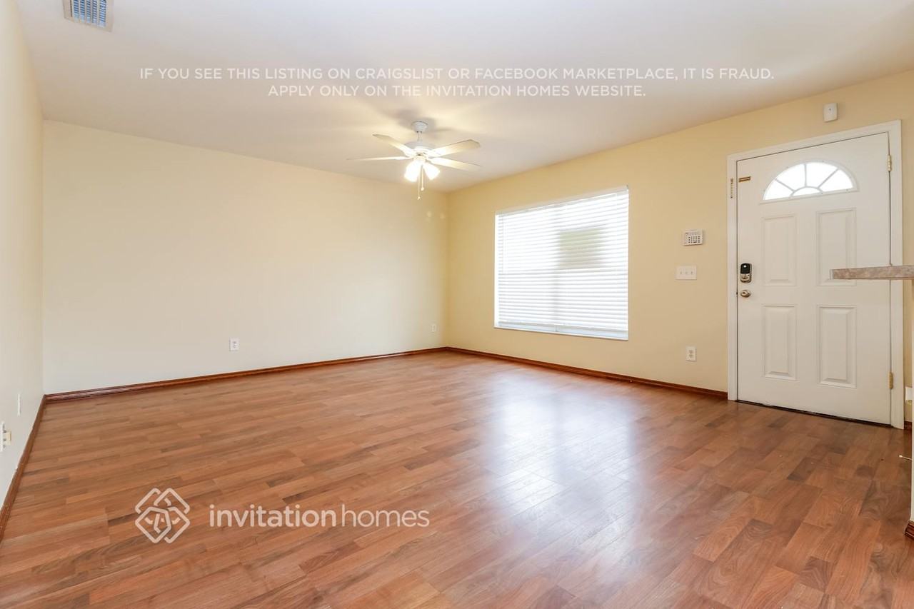 7605 S Obrien St - Photo 3 of 20