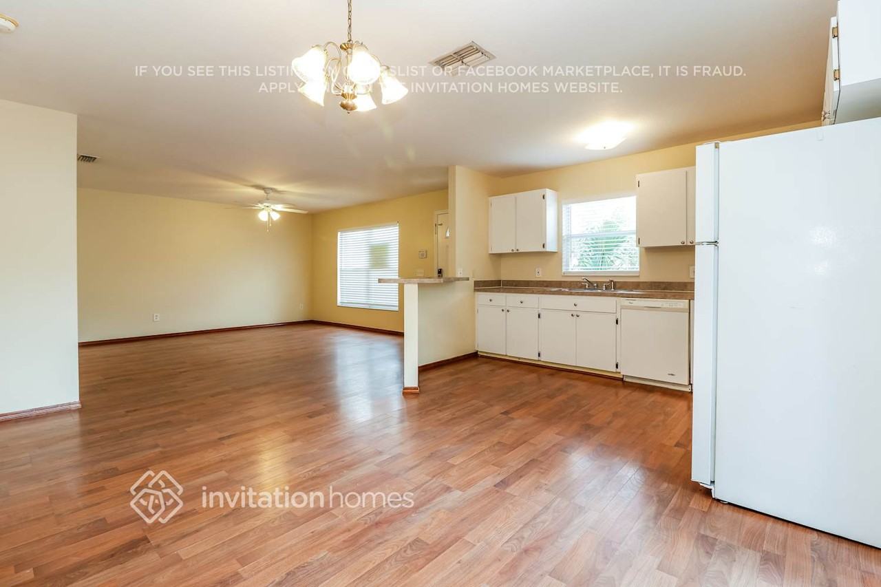 7605 S Obrien St - Photo 6 of 20