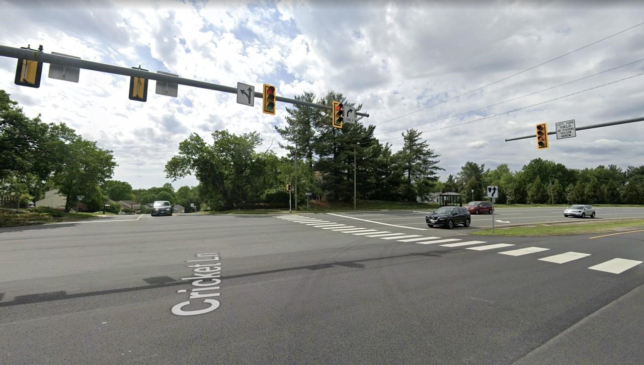 Soffit Pl - Photo 4 of 18