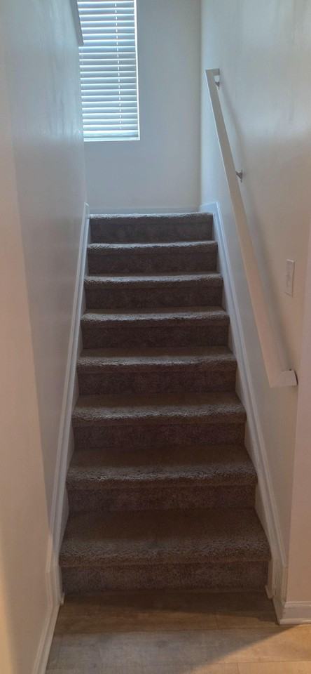 Edinburgh Ln - Photo 4 of 14