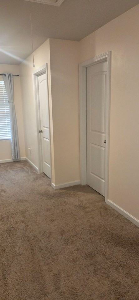 Edinburgh Ln - Photo 6 of 14