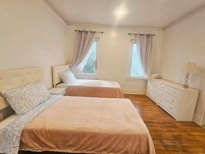 W 48th St - Photo 2 of 7