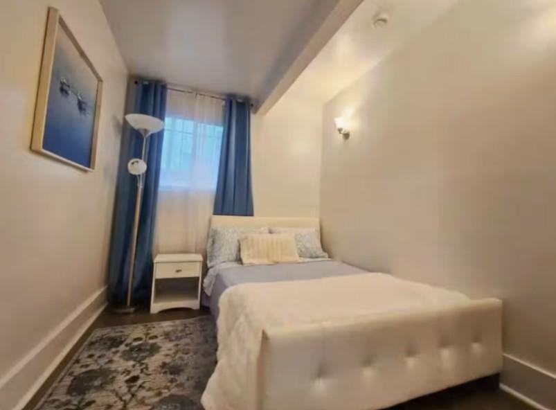 W 48th St - Photo 3 of 7