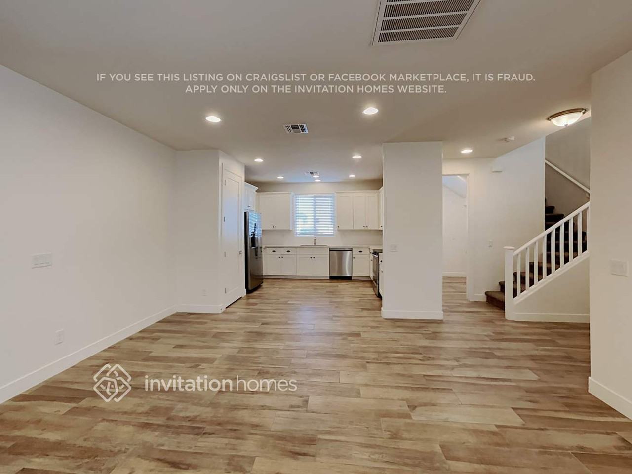 16505 S 10th St - Photo 5 of 20