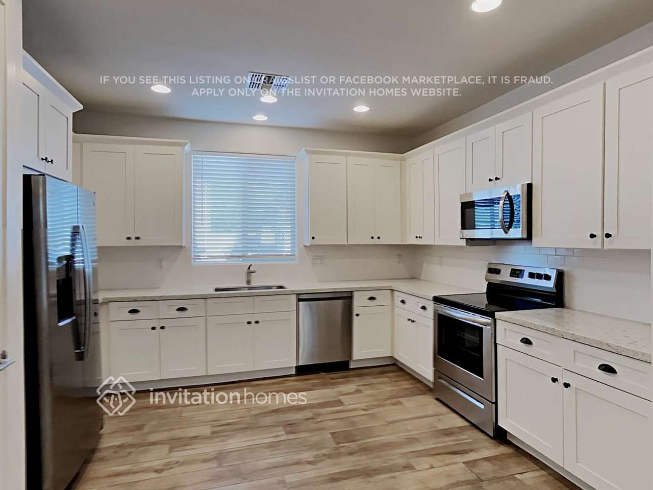 16505 S 10th St - Photo 6 of 20