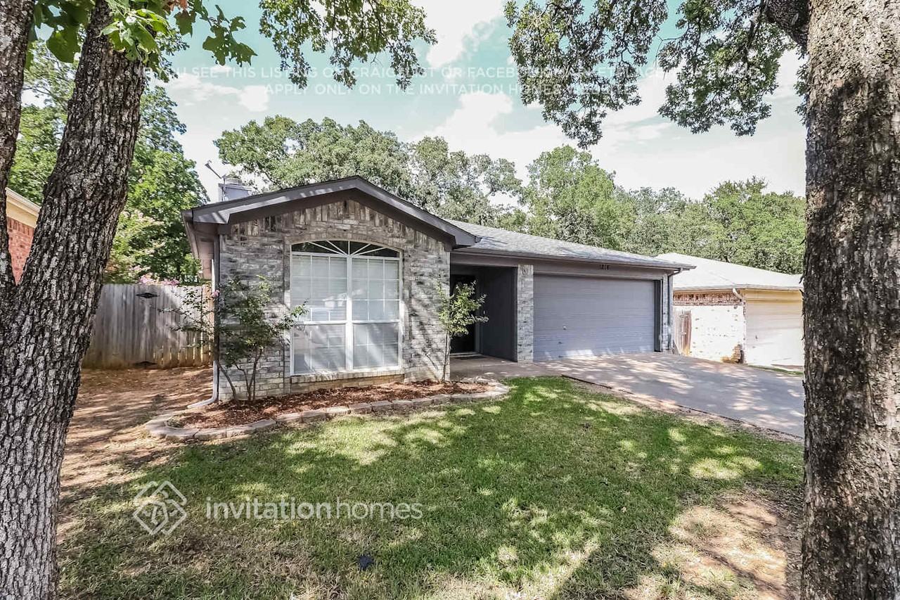 1216 Hidden Creek Dr - Photo 2 of 21