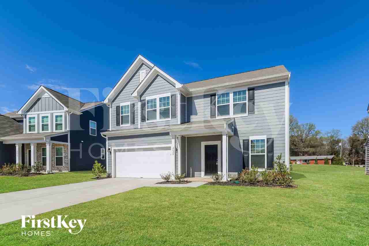 2628 Clipper Ct Nw - Photo 2 of 19