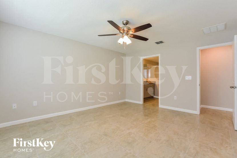 481 Earheart Dr - Photo 6 of 15