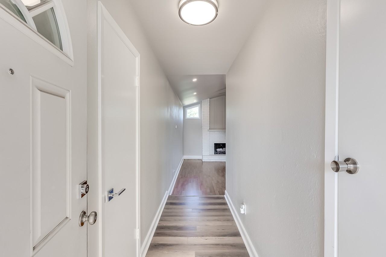 506 Stonebridge Dr - Photo 4 of 5