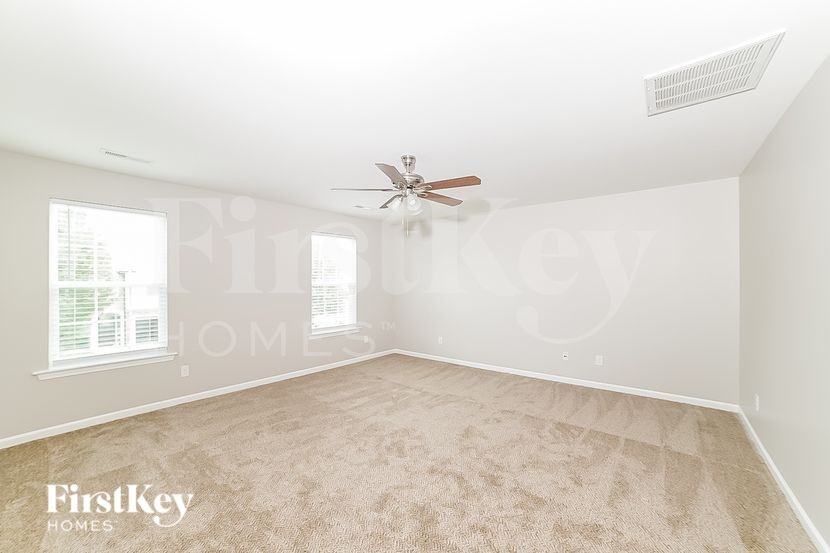 5720 Misty Hill Cir - Photo 6 of 15