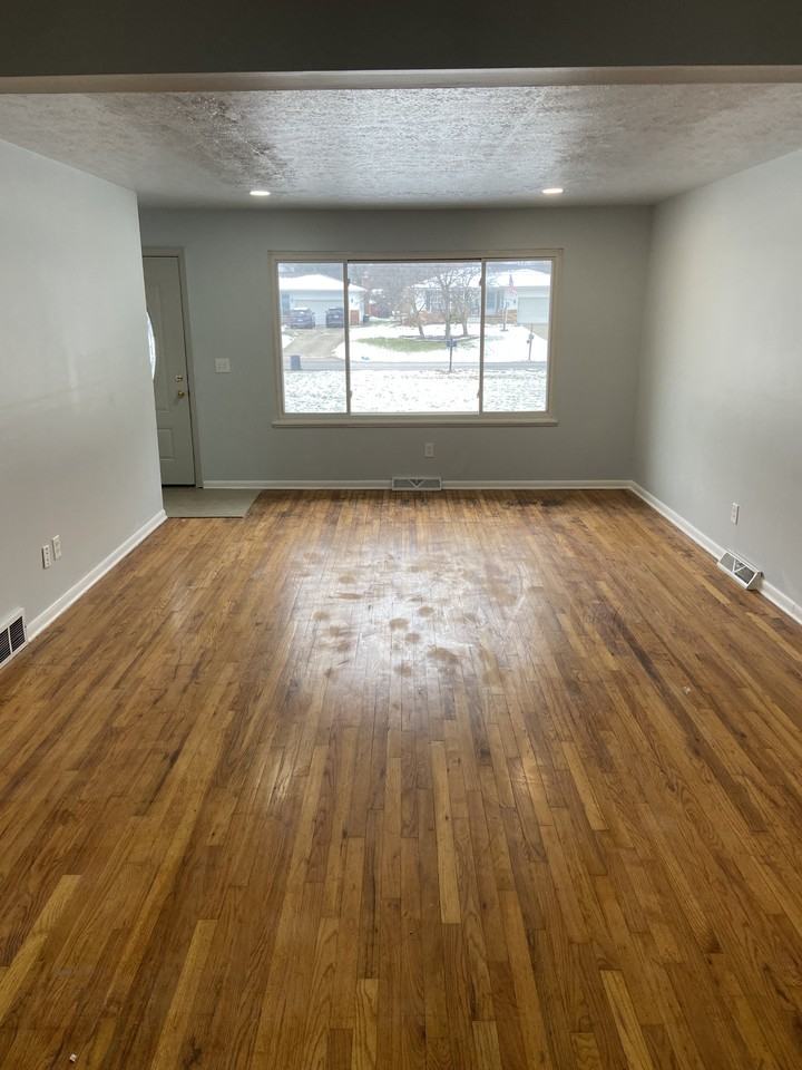 8041 Wesley Dr #8043 - Photo 2 of 24