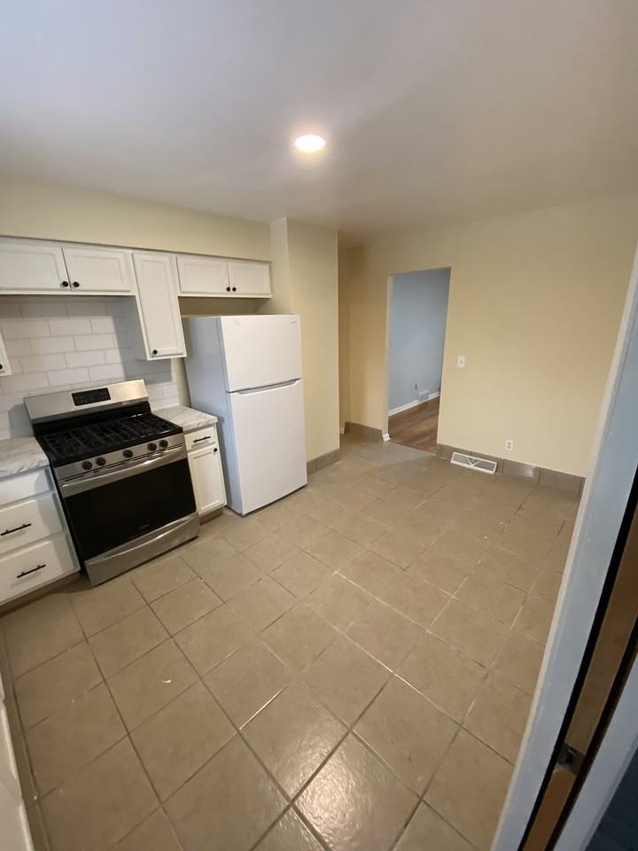 8041 Wesley Dr #8043 - Photo 6 of 24