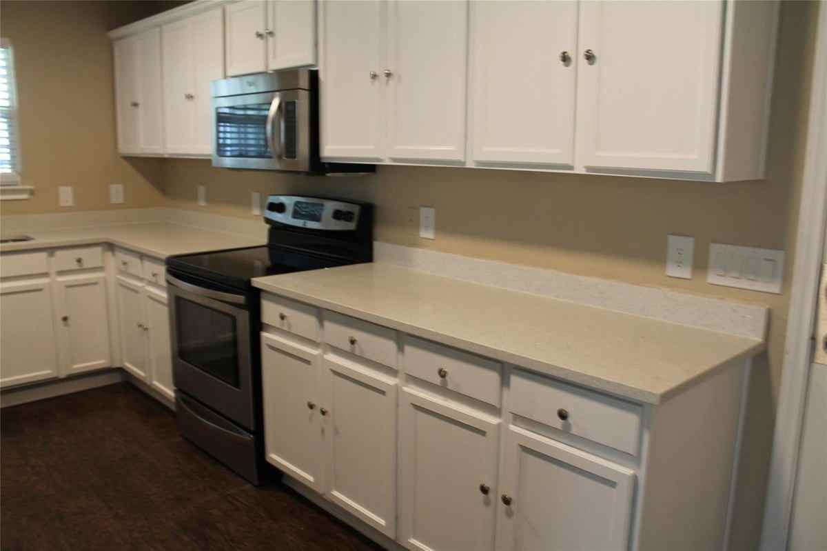 4518 Hamilton Ave - Photo 2 of 25