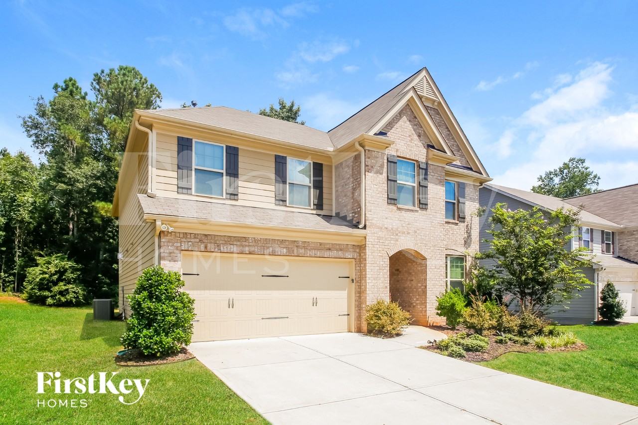 416 Lanier Ct - Photo 2 of 15