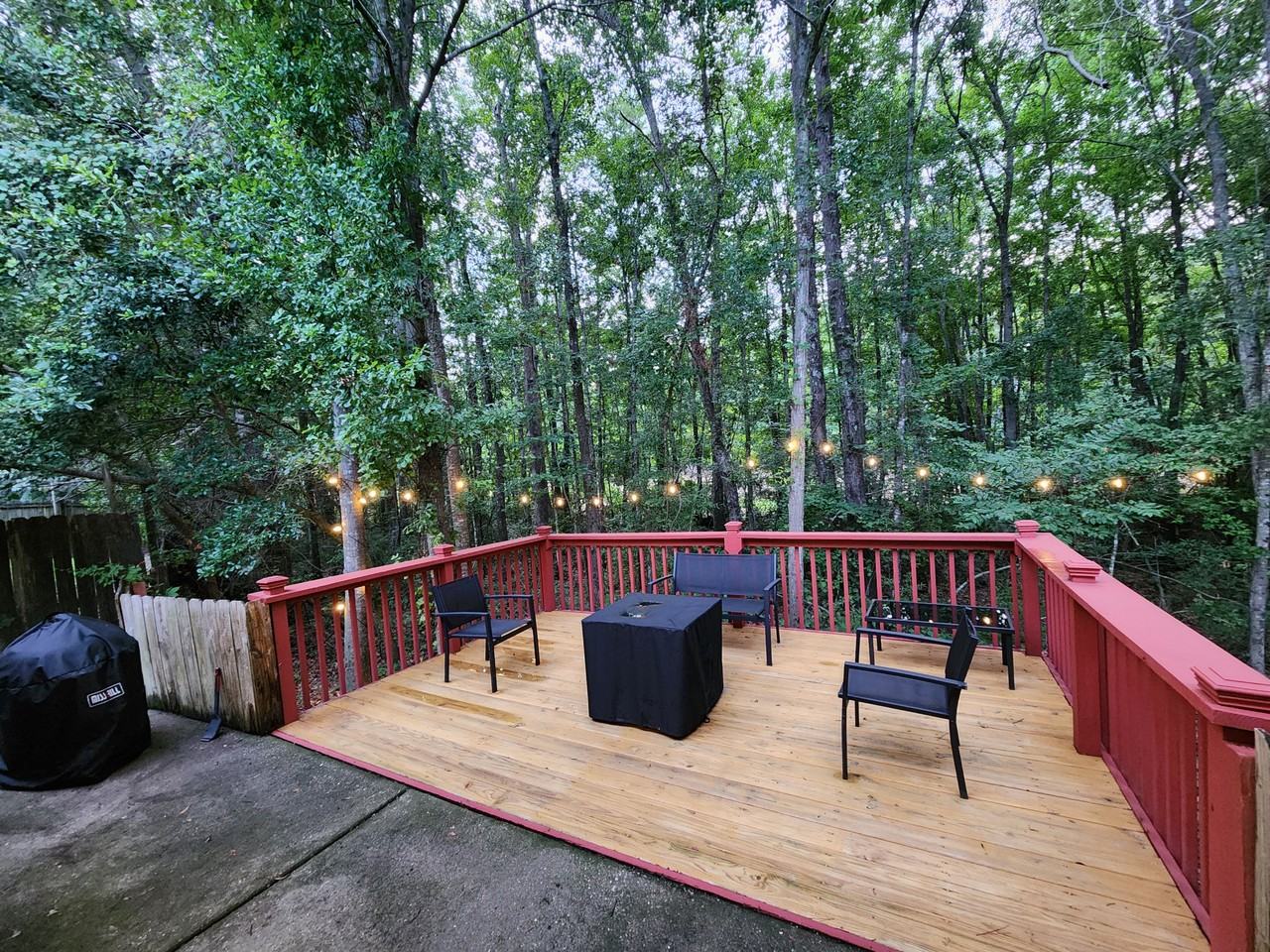 1012 Deerberry Rd - Photo 3 of 13