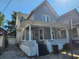 905 Walnut St - Photo 1 of 1