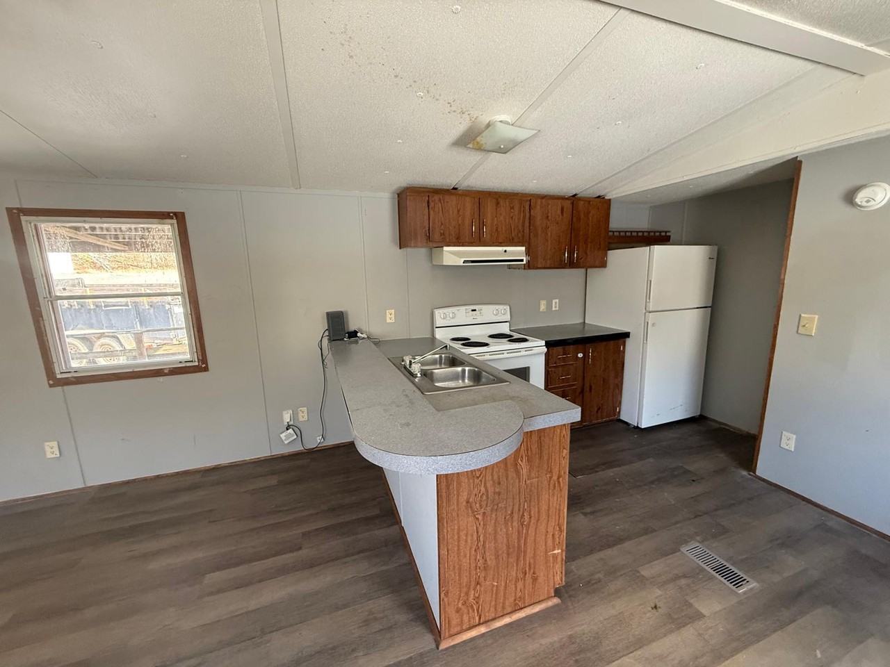 773 Barren Hollow Rd - Photo 2 of 6