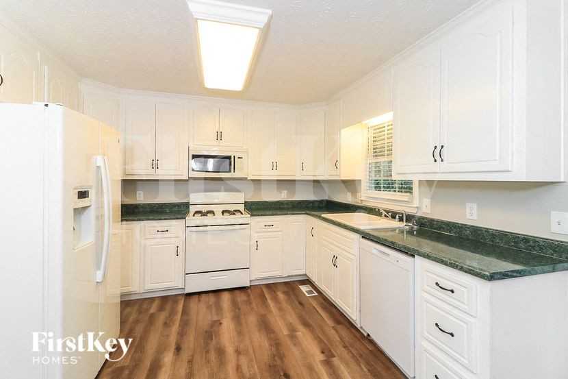 112 Wood Gate Dr - Photo 7 of 15