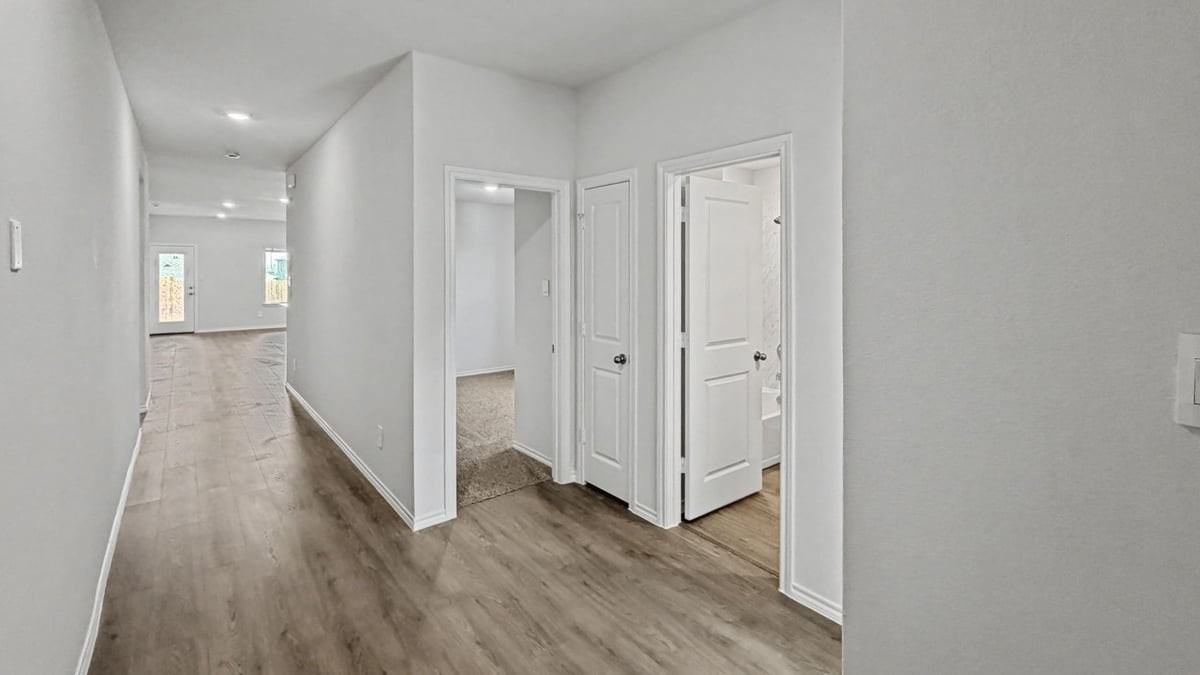 3405 Tomahawk Drive - Photo 4 of 50