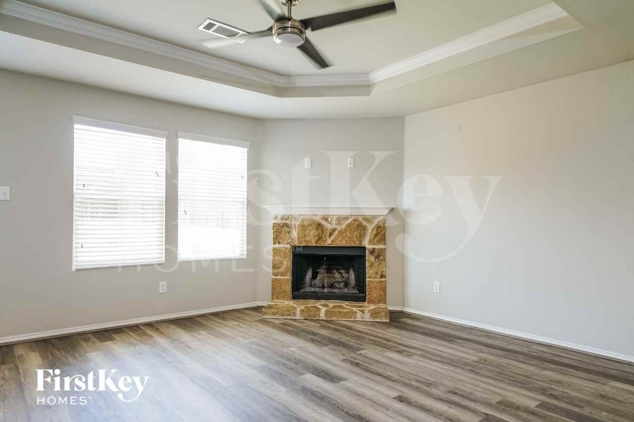 133 Waxberry Dr - Photo 2 of 15