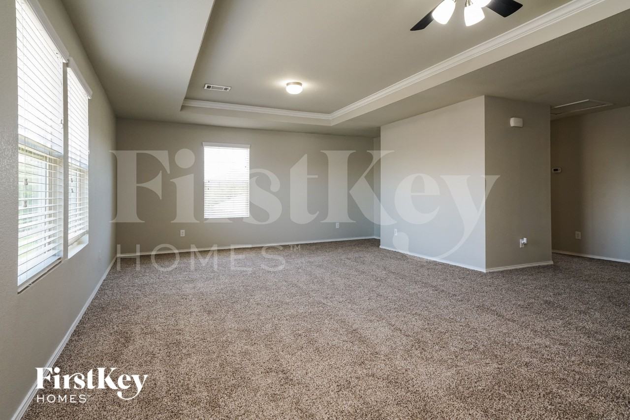 133 Waxberry Dr - Photo 7 of 15