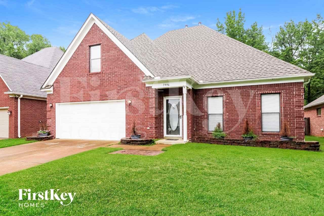 7996 Jills Creek Dr - Photo 2 of 15