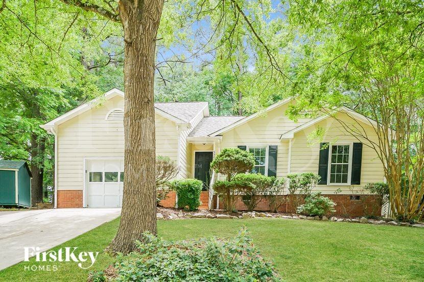 5208 Wallingford Dr - Photo 2 of 15