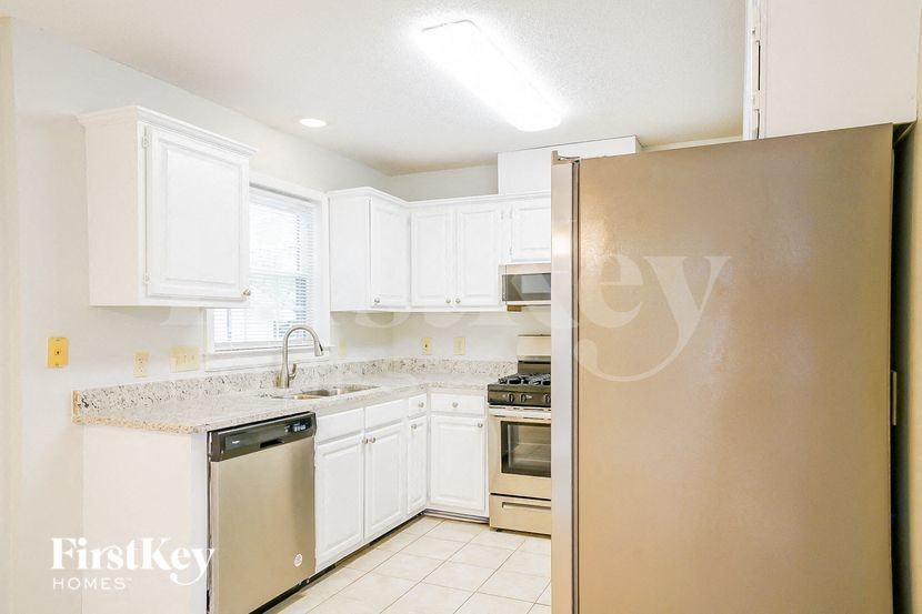 5208 Wallingford Dr - Photo 7 of 15