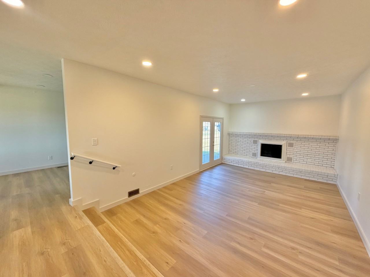 9148 Crottinger Rd - Photo 6 of 37