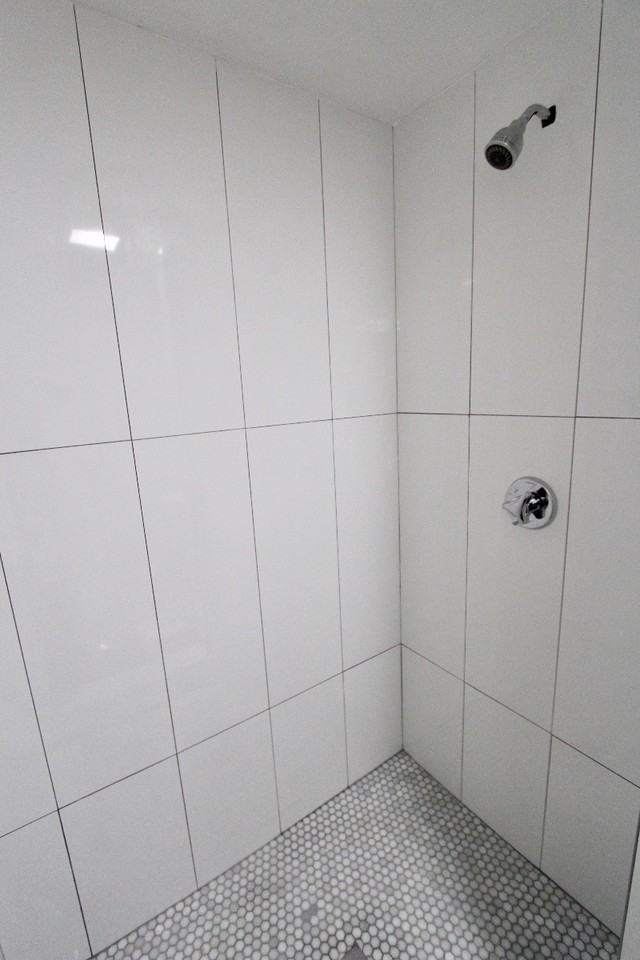 94 E Cottage St #3 - Photo 3 of 8