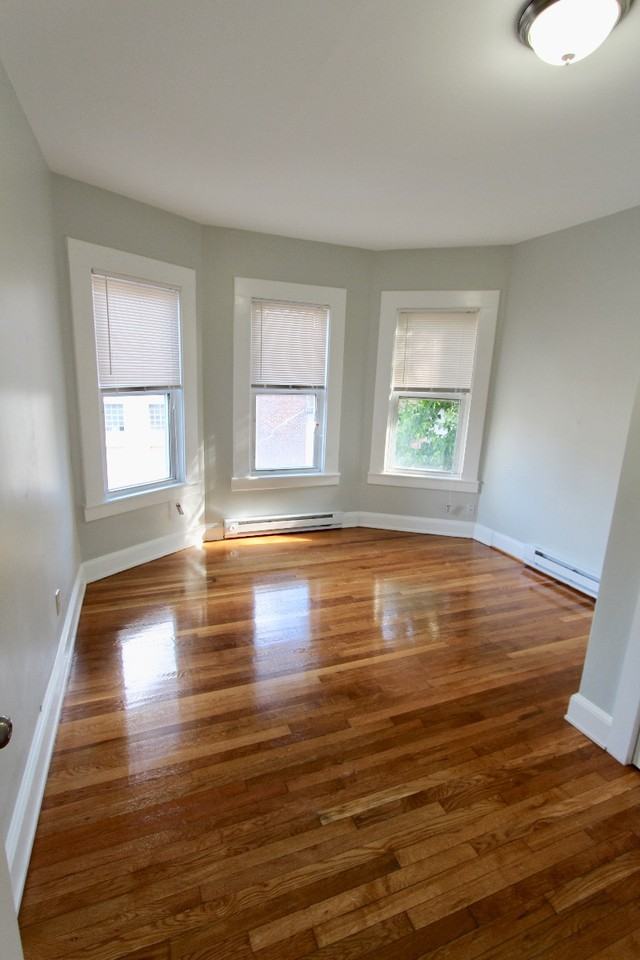 94 E Cottage St #3 - Photo 6 of 8