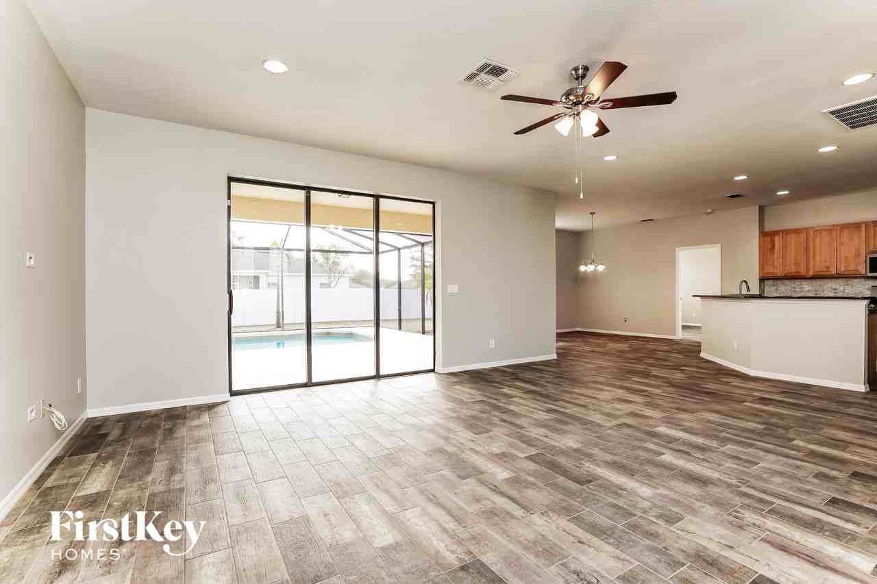 1829 Nw 23rd Ave - Photo 2 of 15