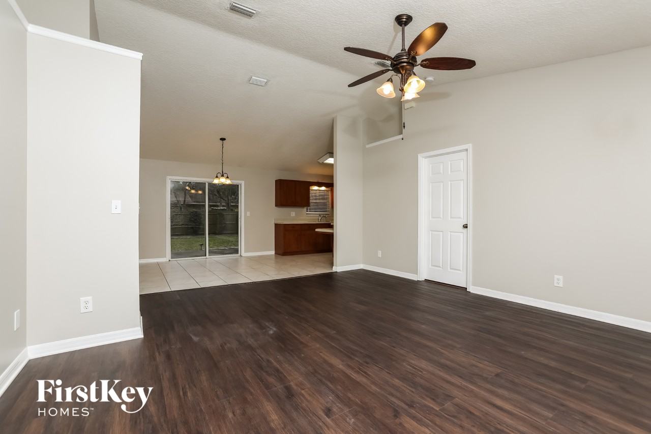 2007 Juniper Dr - Photo 4 of 15