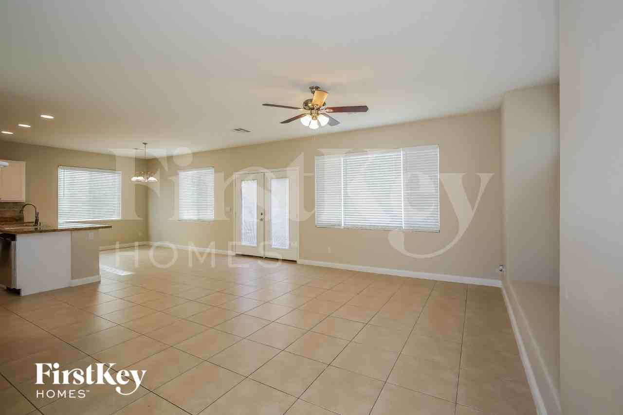 6624 Petrified Forest St - Photo 3 of 15