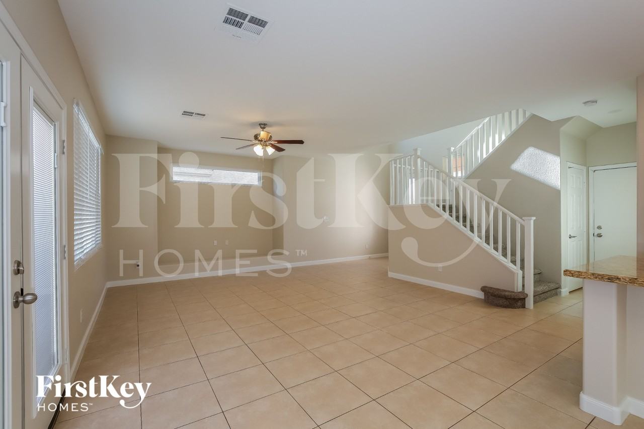 6624 Petrified Forest St - Photo 5 of 15