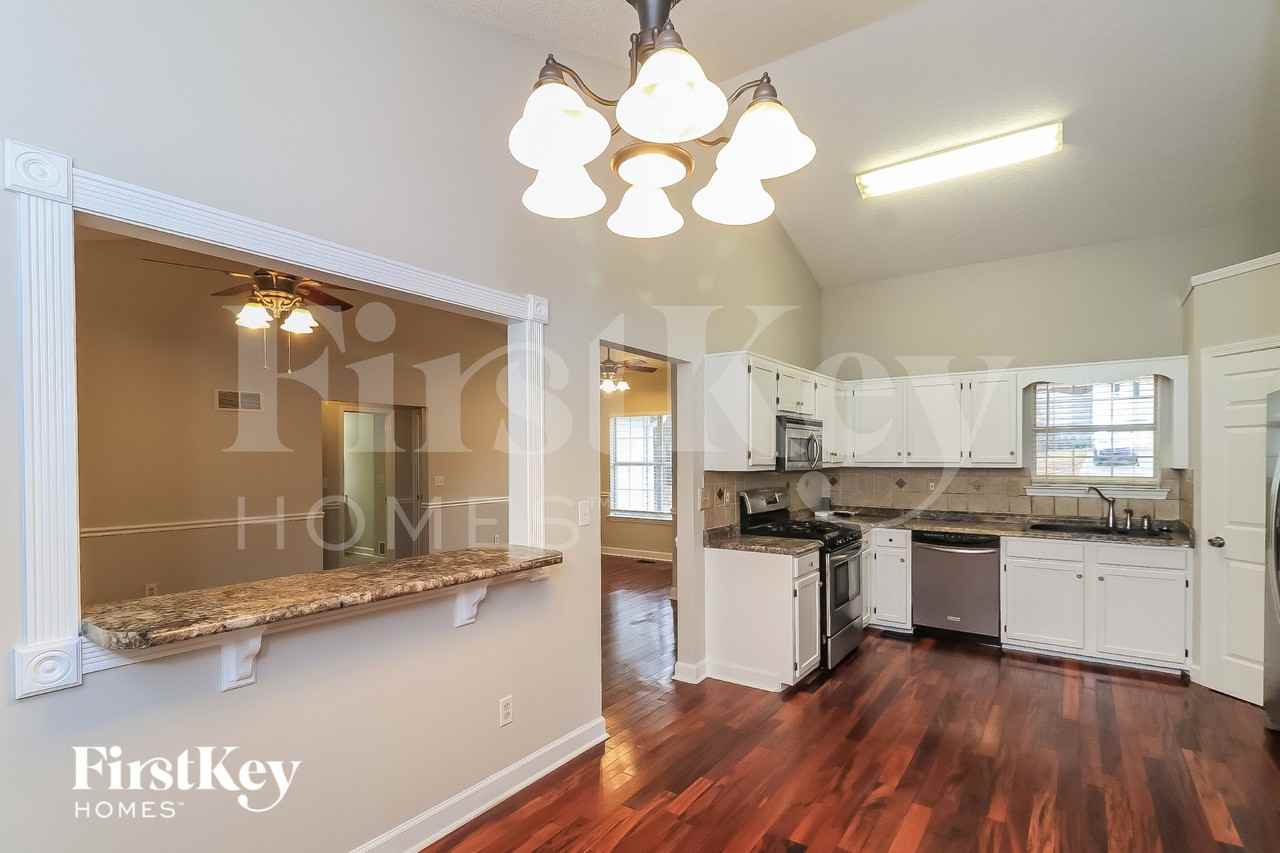 139 Brooks Mill Ln - Photo 5 of 15